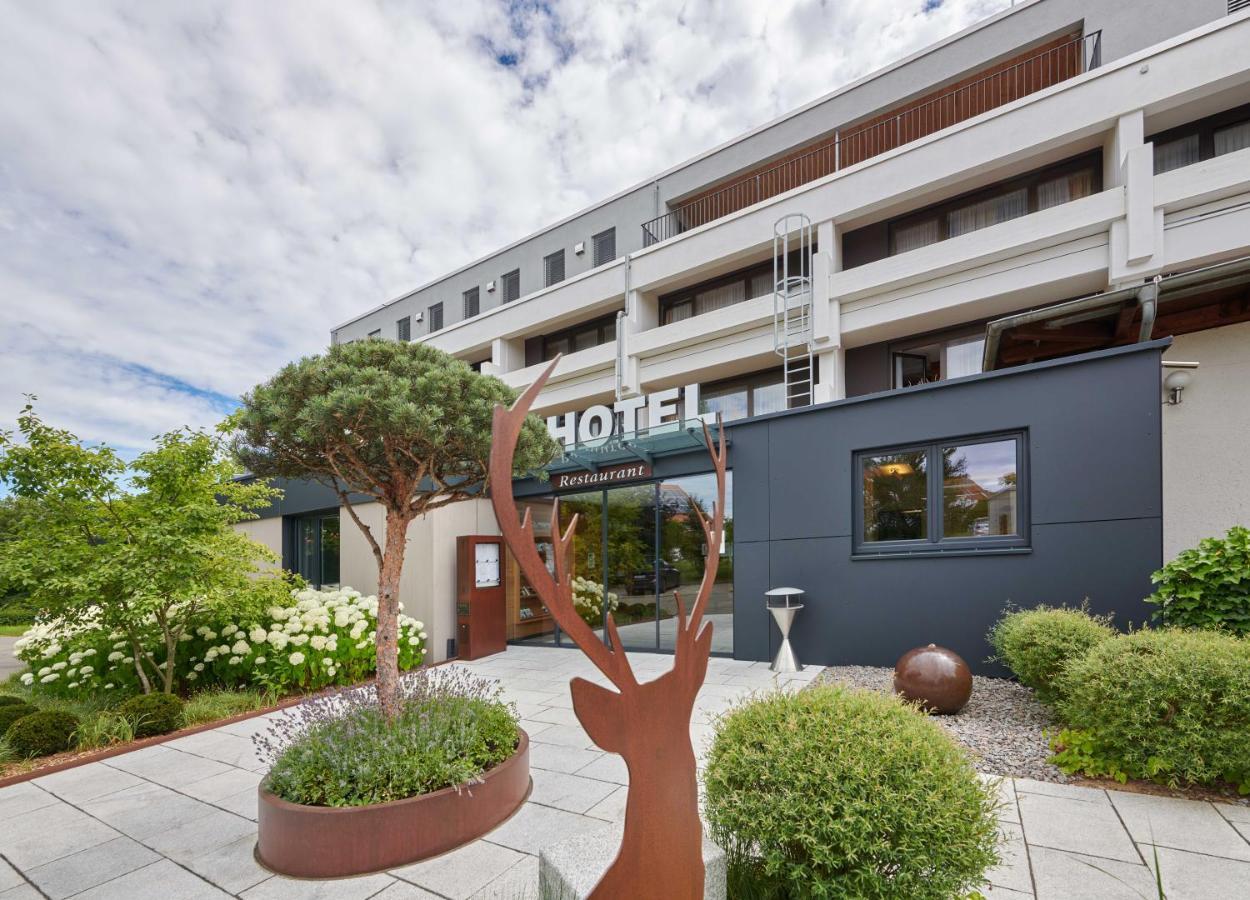 Hotel Schoenbuch Pliezhausen エクステリア 写真