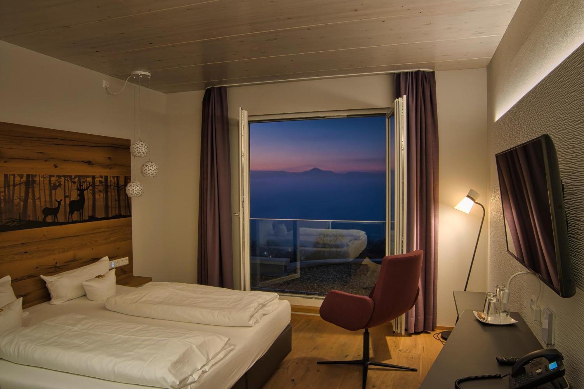 Hotel Schoenbuch Pliezhausen エクステリア 写真