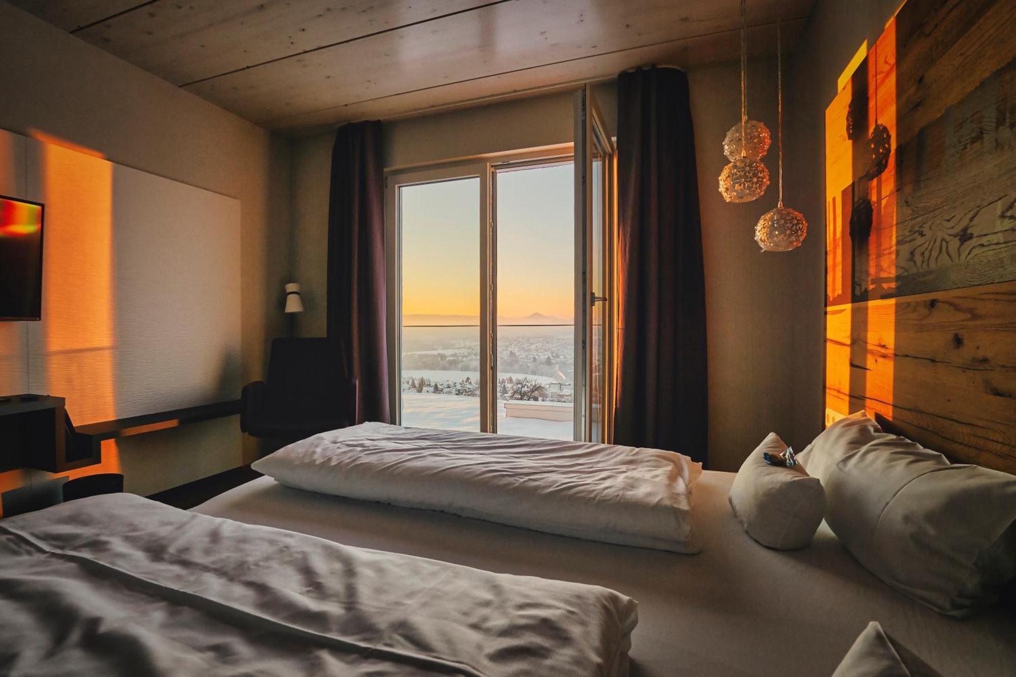 Hotel Schoenbuch Pliezhausen エクステリア 写真