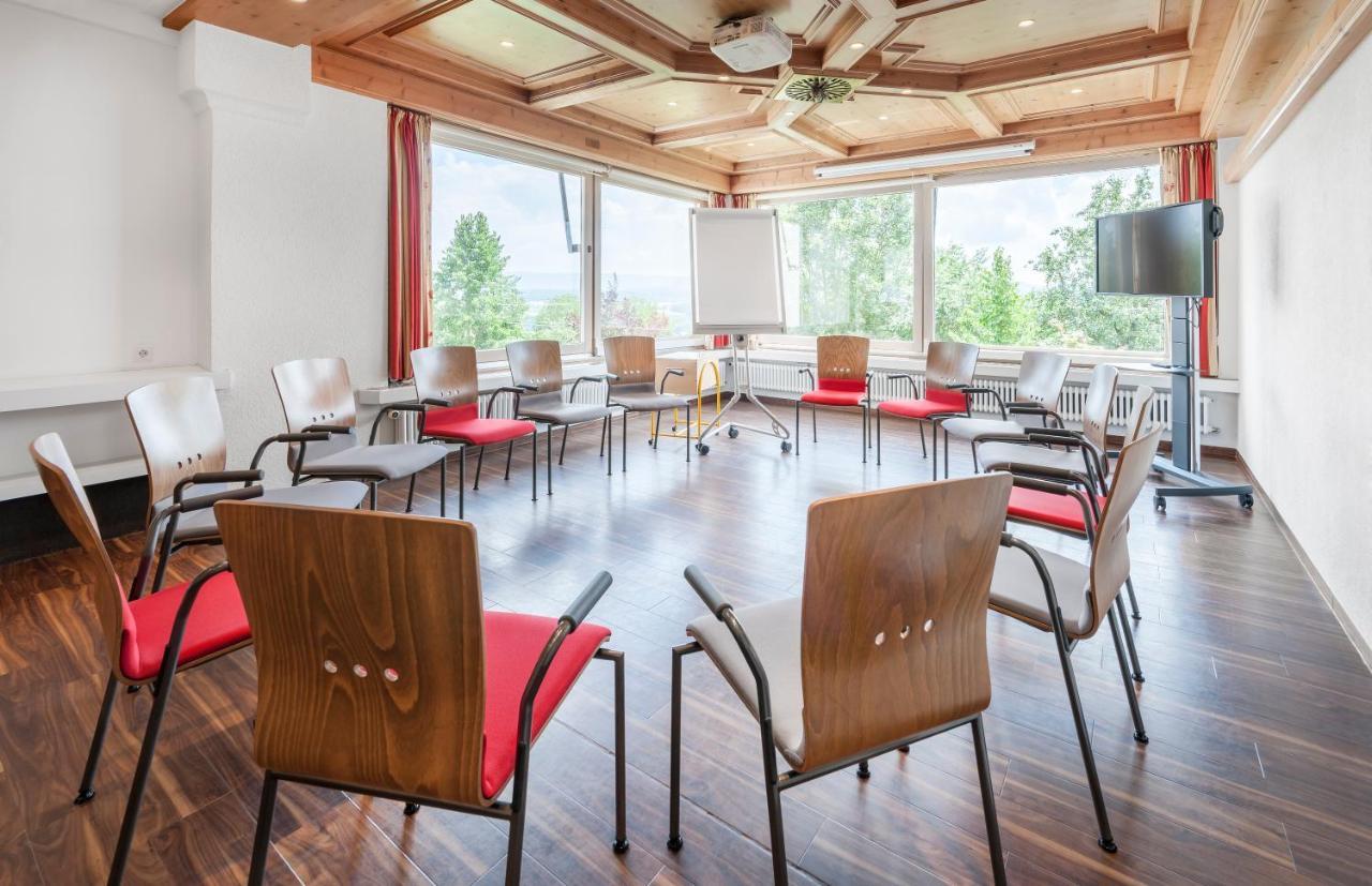Hotel Schoenbuch Pliezhausen エクステリア 写真